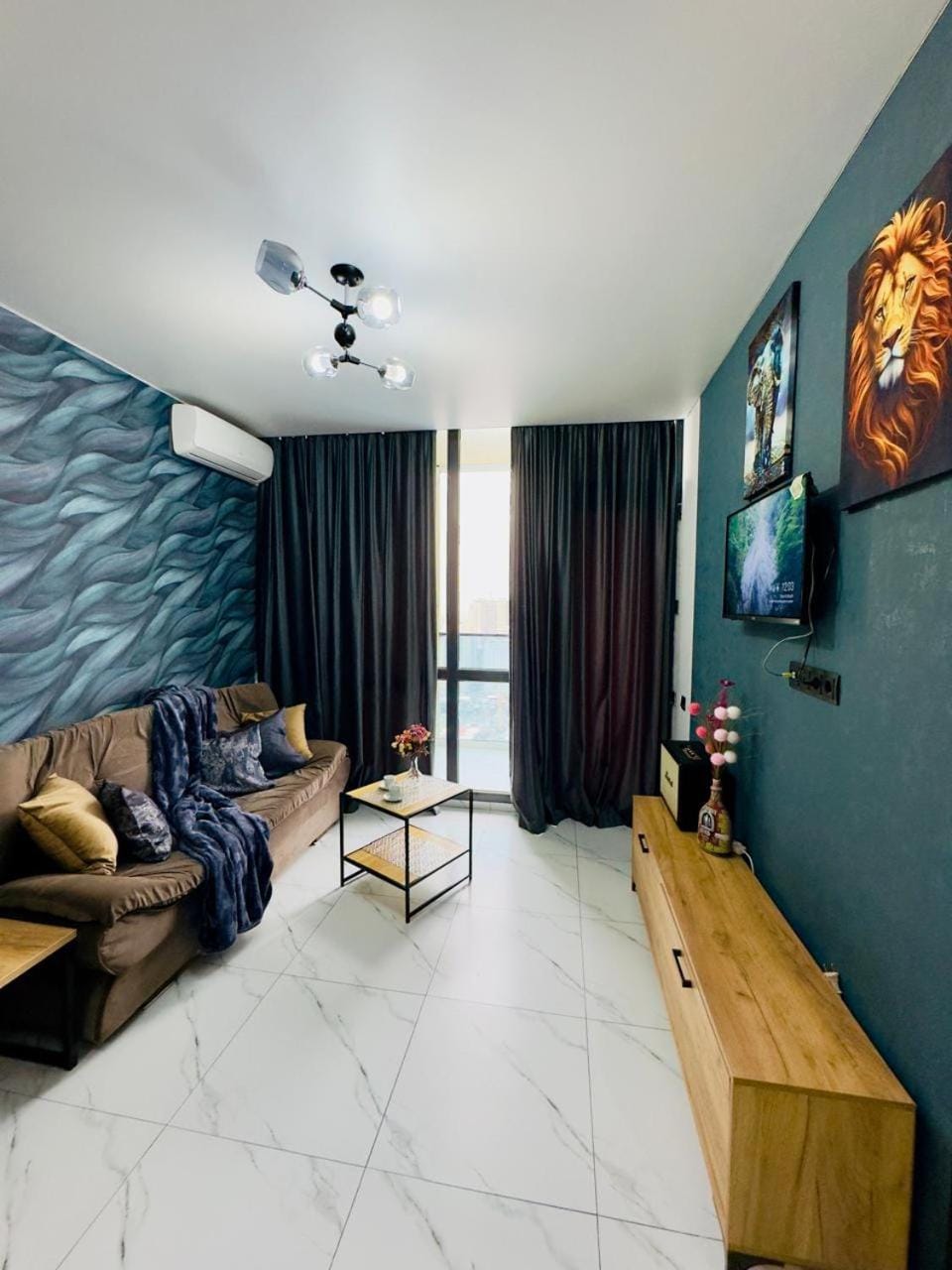 TV and multimedia, Living room, Seating area