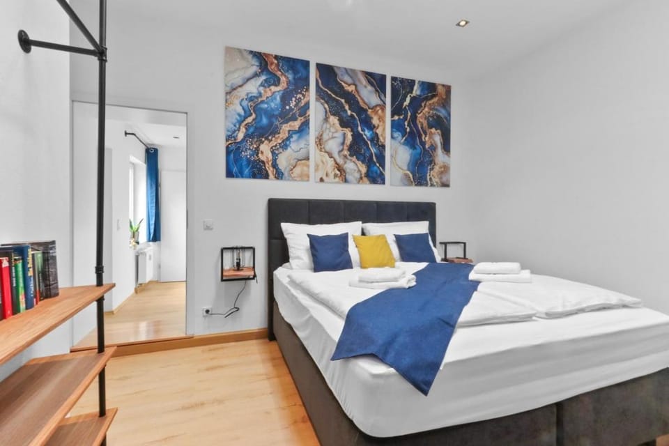Hochwertiger ausgestatteter Bungalow für 8 Personen, 3 Schlafzimmer, 2 Parkplätze, WLAN Apartment in Dresden