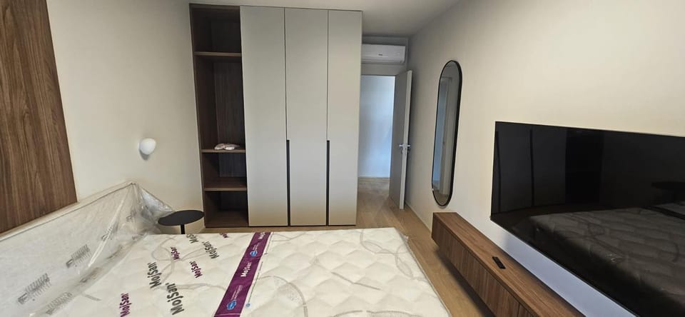 Bed, Photo of the whole room, Bedroom, wardrobe