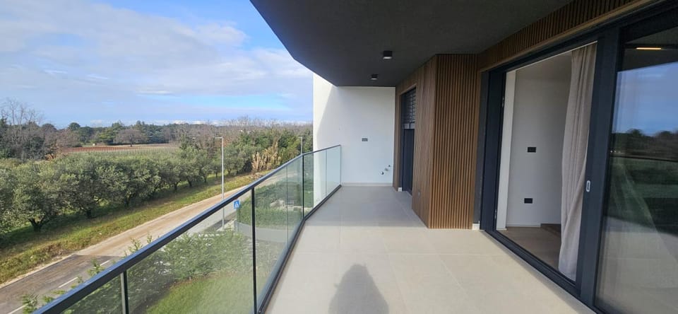 Property building, Day, View (from property/room), Balcony/Terrace