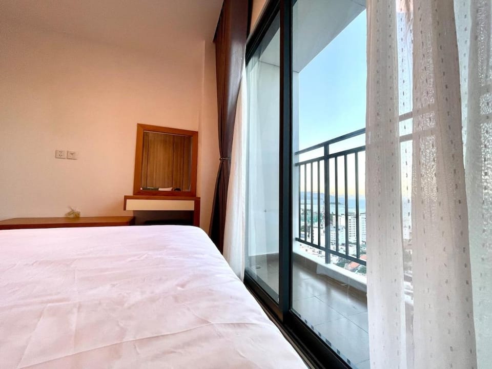 1802 - 3BR Sea View Bathtub with Sea View - Dqua Hotel Apartment in Nha Trang