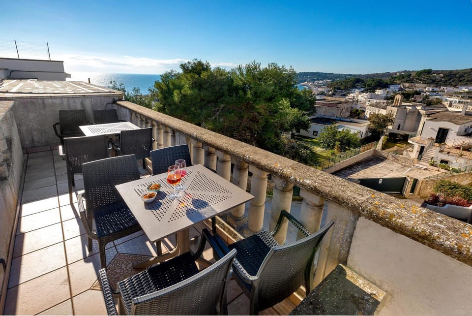 Balcony/Terrace, City view