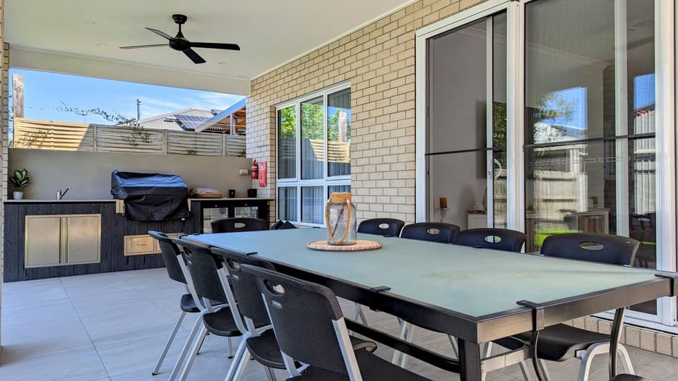 Patio, Dining area