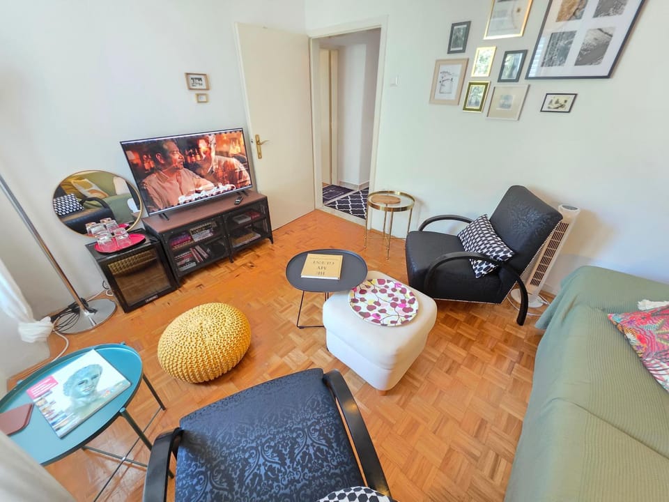 TV and multimedia, Living room
