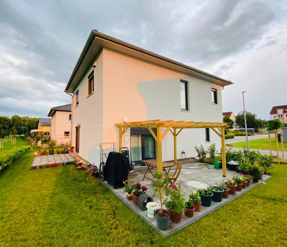 Property building, Garden