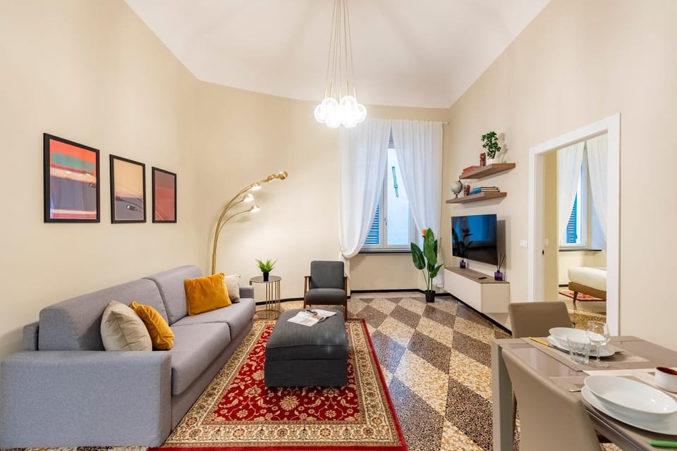 Living room, Dining area
