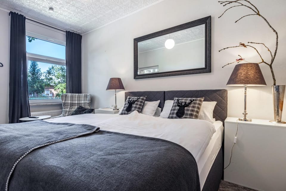 Living room, Bedroom