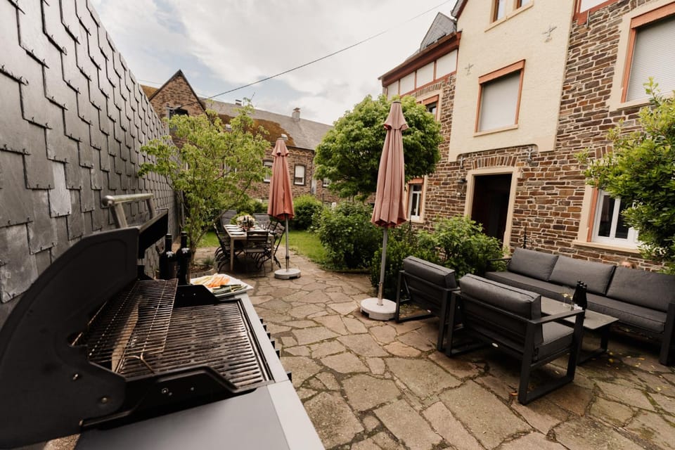 BBQ facilities, Garden, Balcony/Terrace, Dining area, sunbed