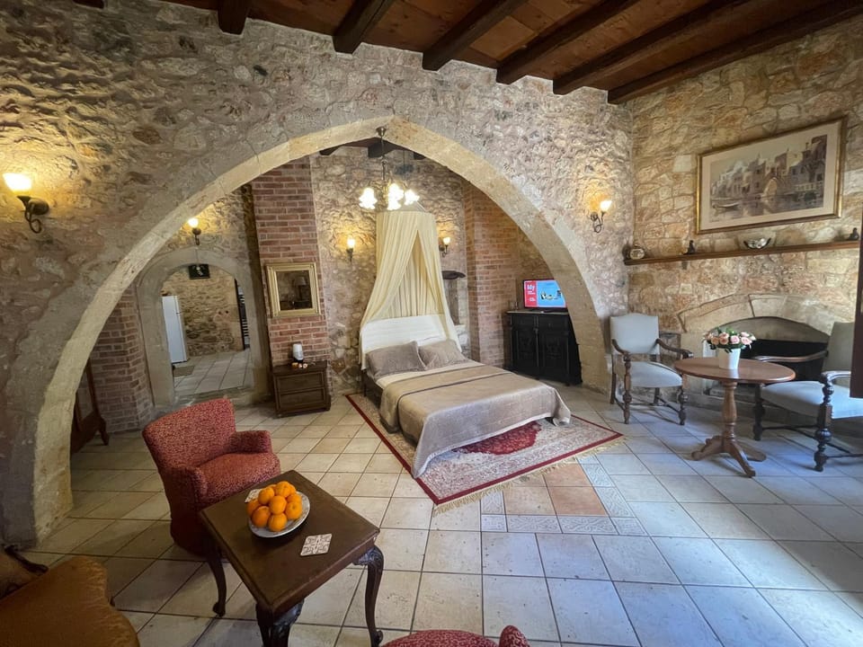 Bed, Living room, Seating area, Bedroom