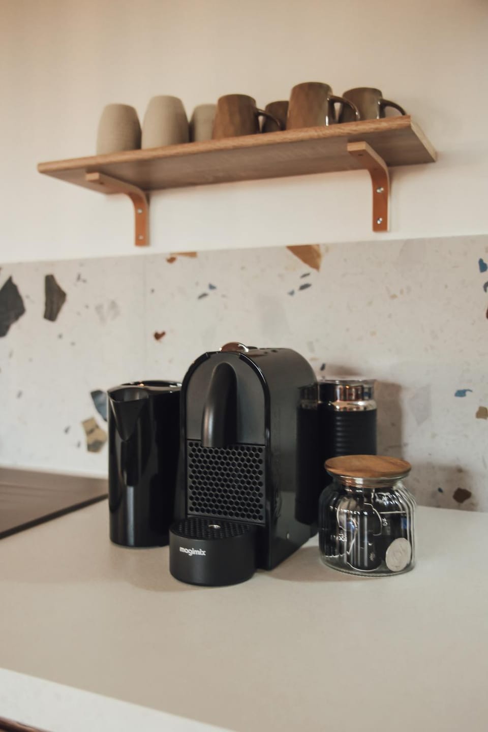 Coffee/tea facilities, Kitchen or kitchenette