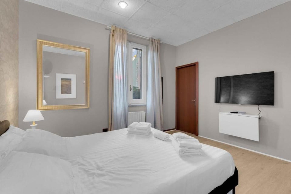 Communal lounge/ TV room, TV and multimedia, Bedroom