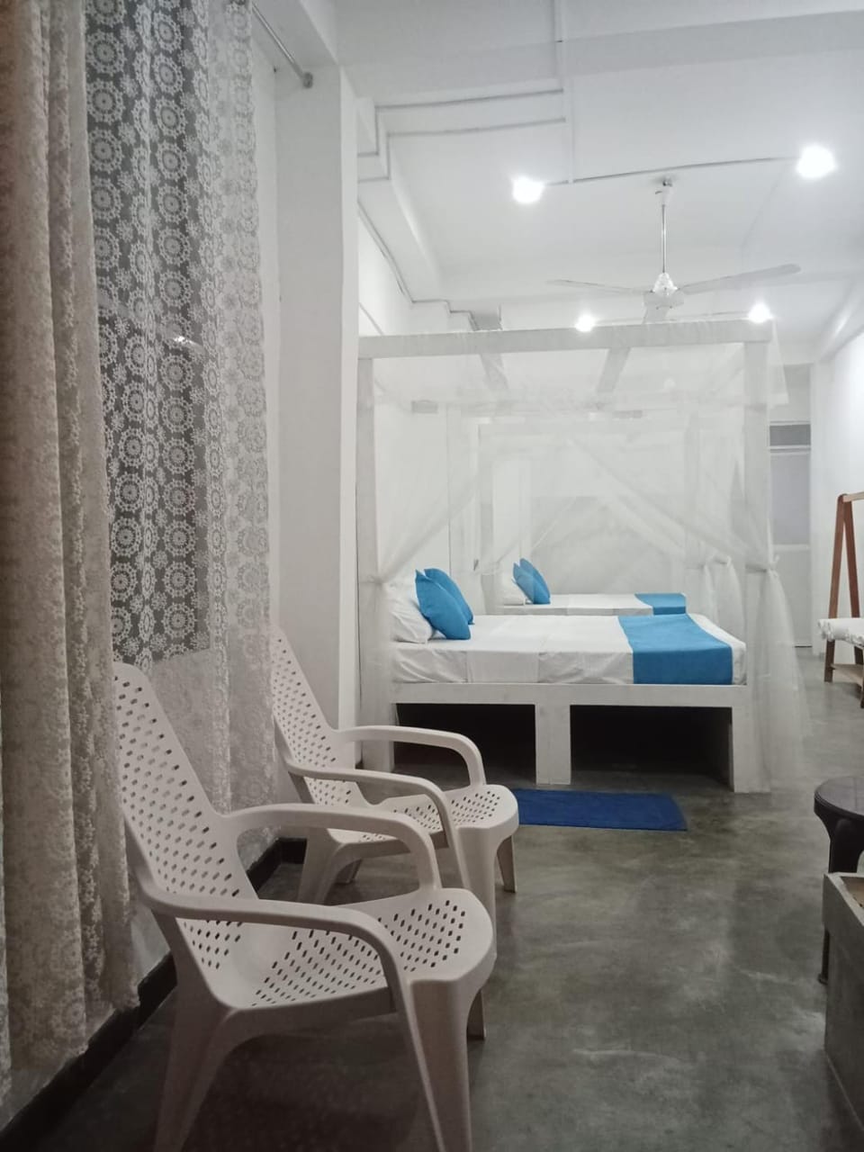 C-Born Motel in Hikkaduwa