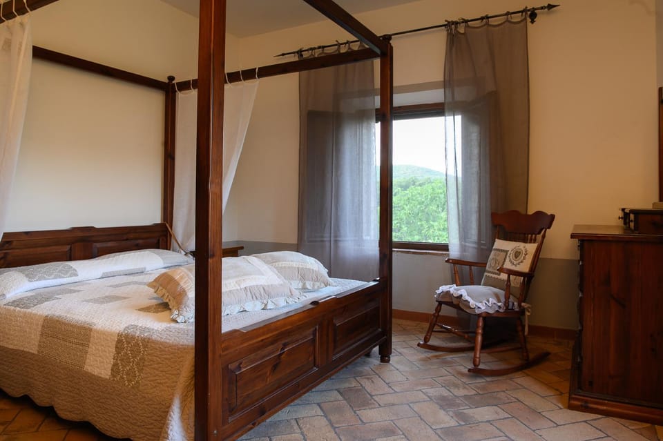 Borgo Cerrecchia Campground/ 
RV Resort in Tuscany