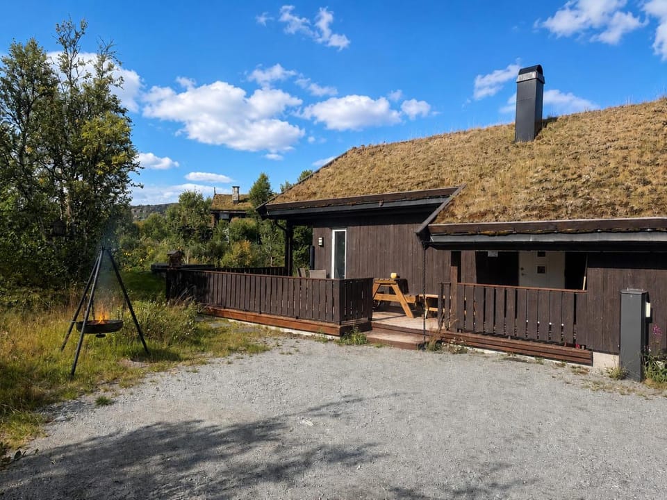 Property building, Balcony/Terrace, fireplace