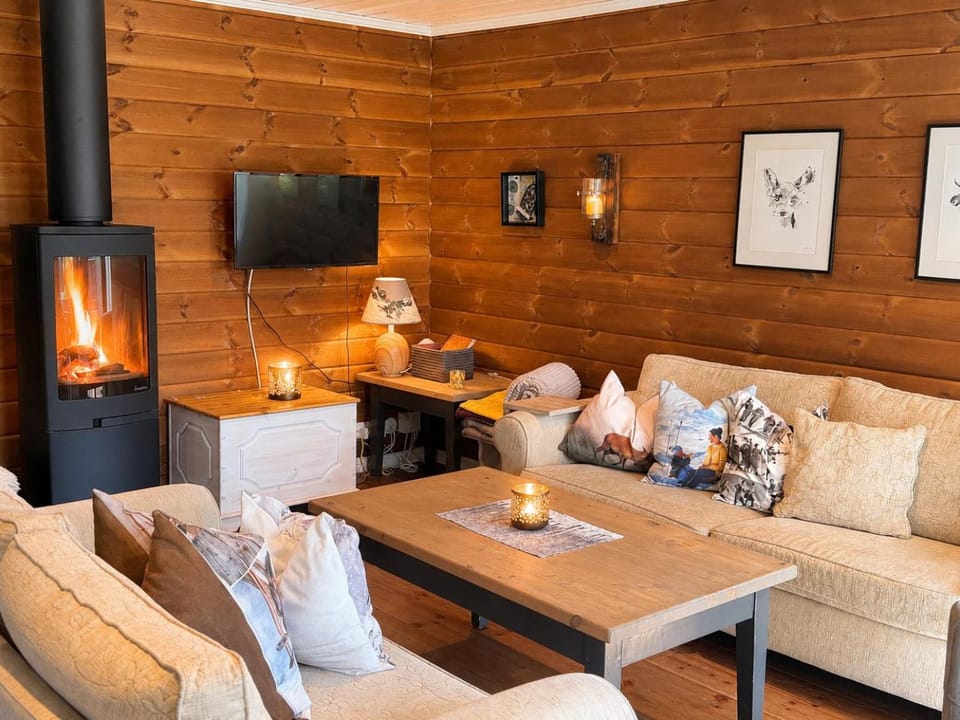 Living room, fireplace