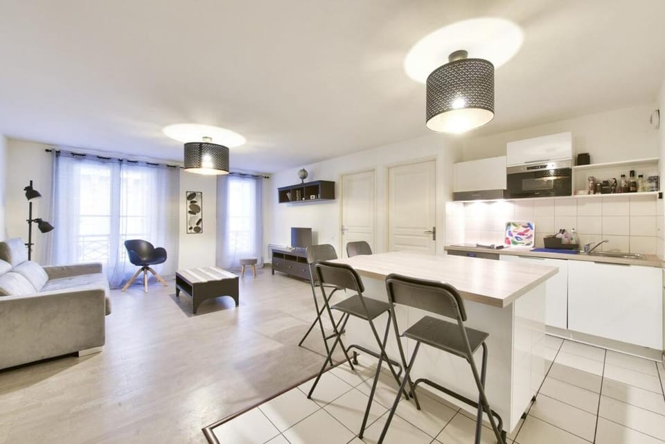 Modern 2 BR flat near Vieux Port Apartment in Marseille