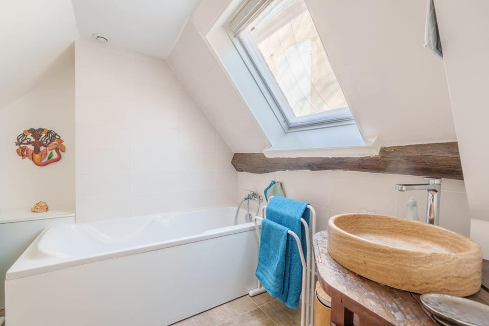Bathroom, Bath