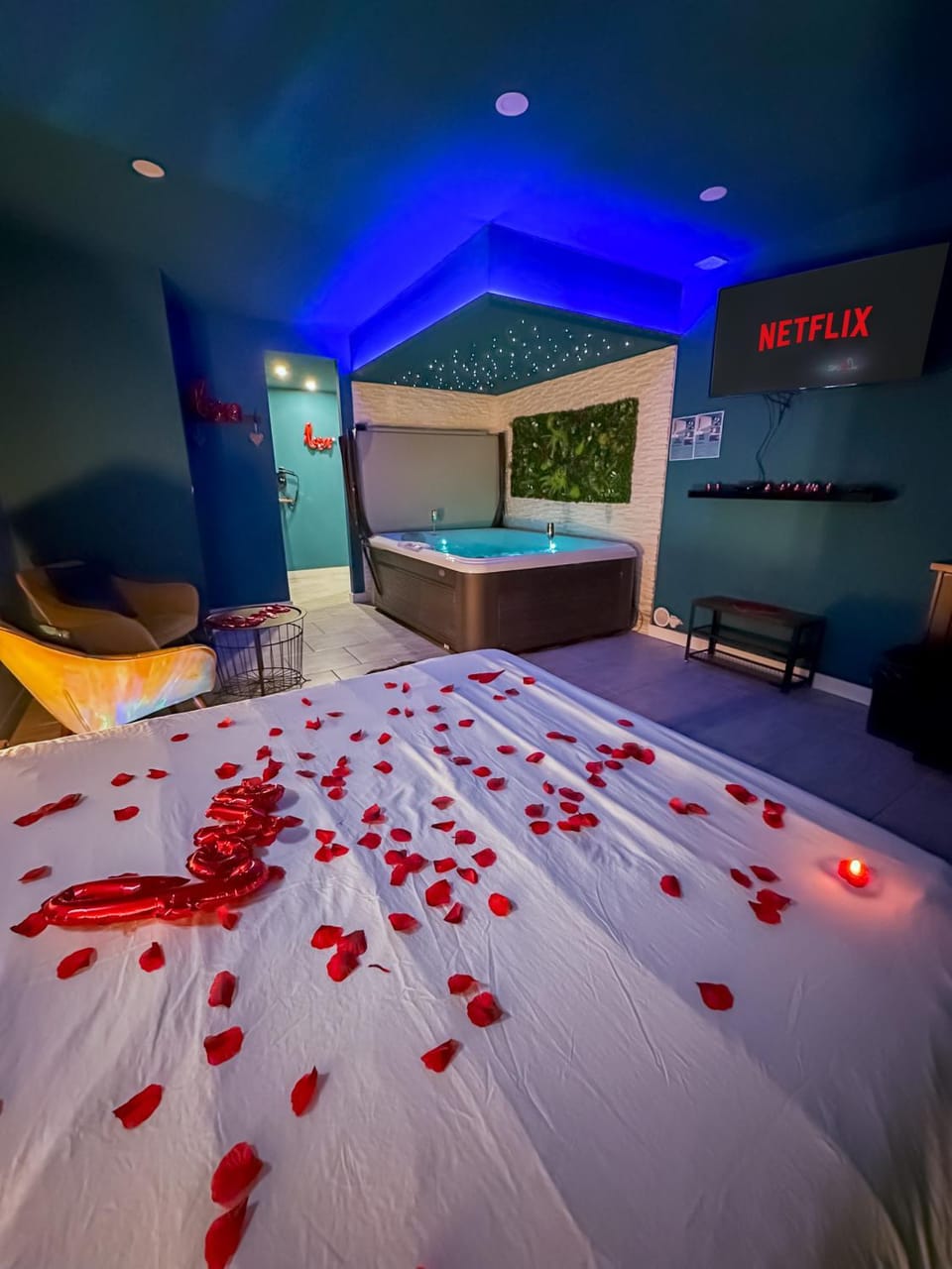 Photo of the whole room