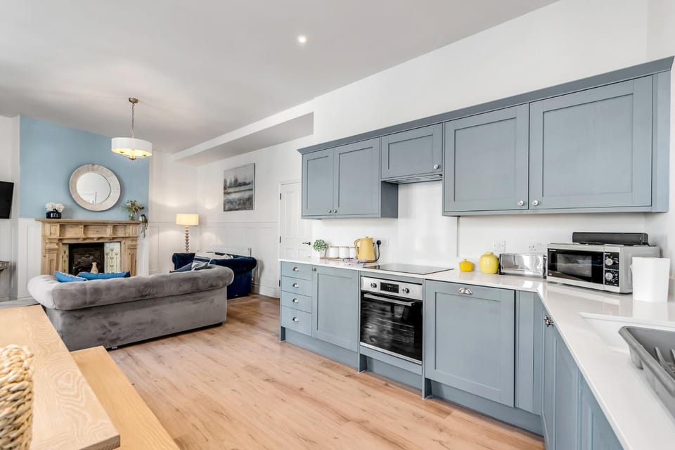 1 - Modern & Stylish 3-Bed Apartment in Cromer Apartment in Cromer