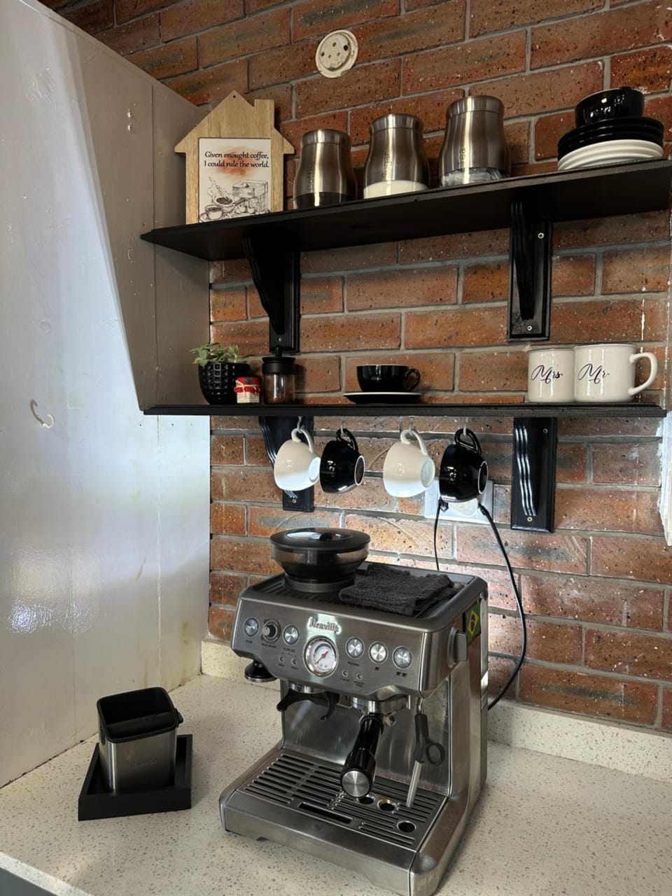 Coffee/tea facilities, Kitchen or kitchenette