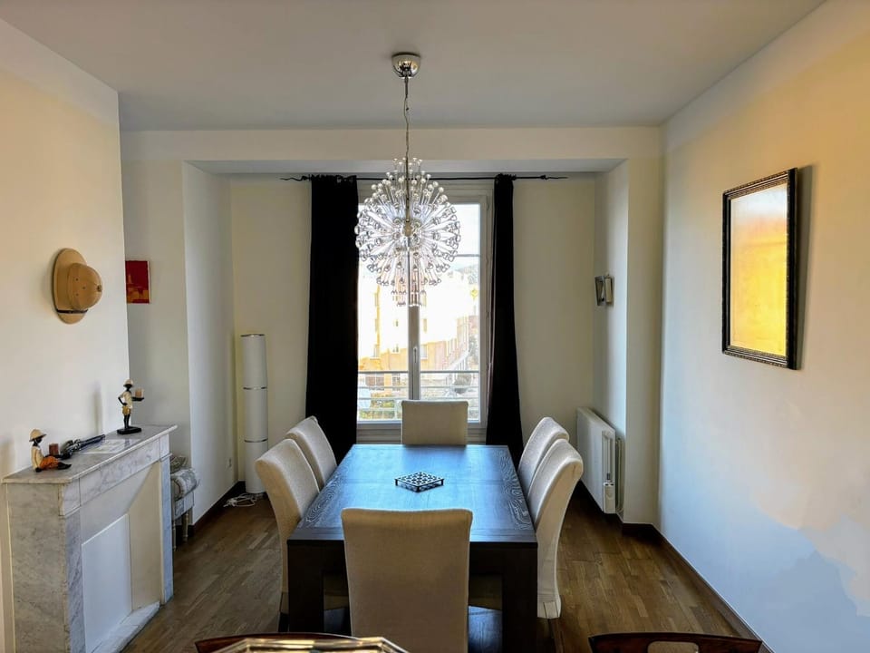 Blasini - Grand appartement 3 chambres en hypercentre à 3 min à pied de la plage de L'ile-rousse Apartment in L'Île-Rousse