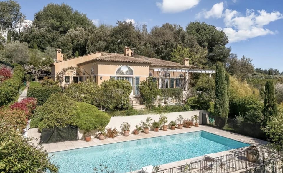 Property building, Pool view, Swimming pool