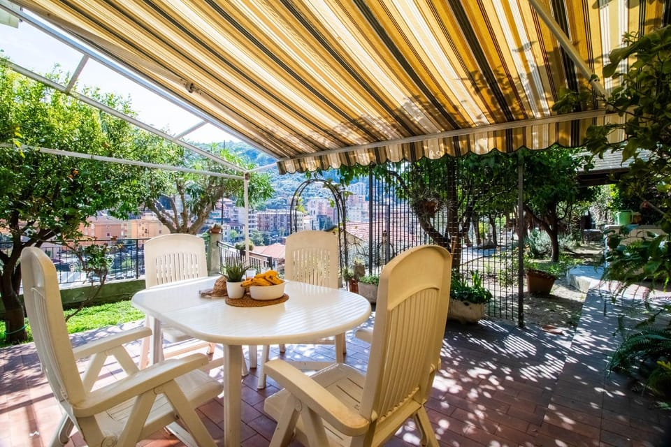 Patio, Spring, Day, Garden, View (from property/room), Balcony/Terrace, Dining area, Garden view