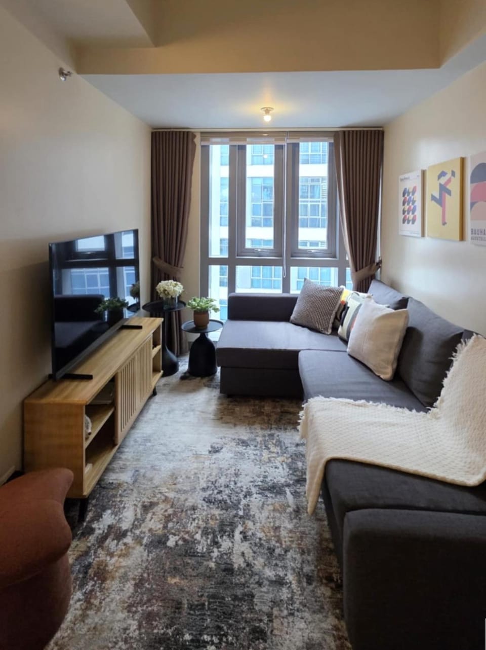 Funky HQ - 1BR Eastwood Global Plaza Apartment hotel in Pasig