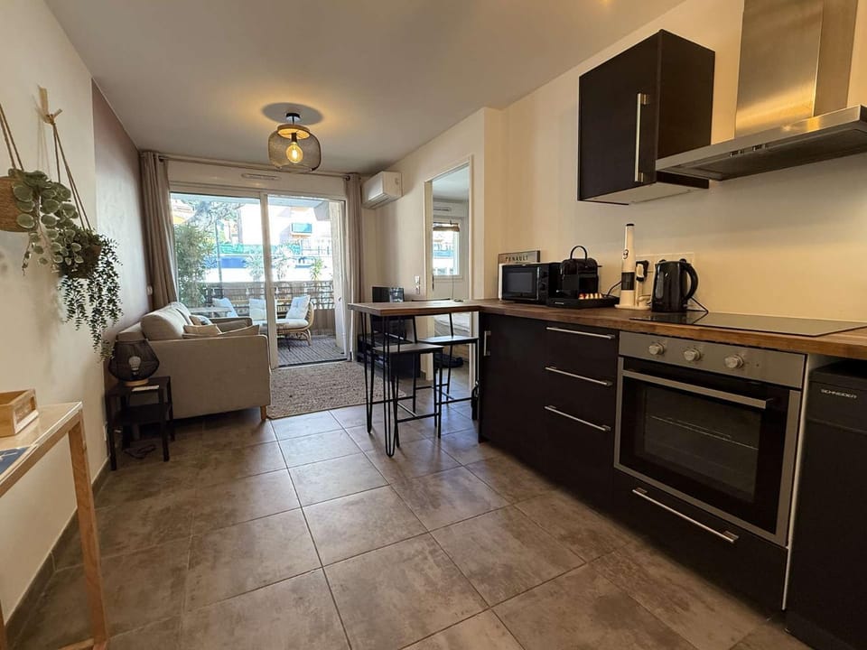 T2 centre ville/Plage/Commerces/Clim Apartment in Le Lavandou