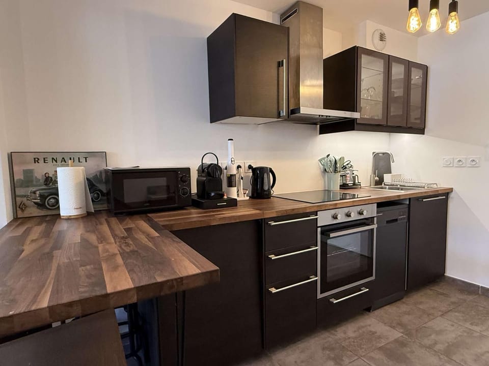 T2 centre ville/Plage/Commerces/Clim Apartment in Le Lavandou