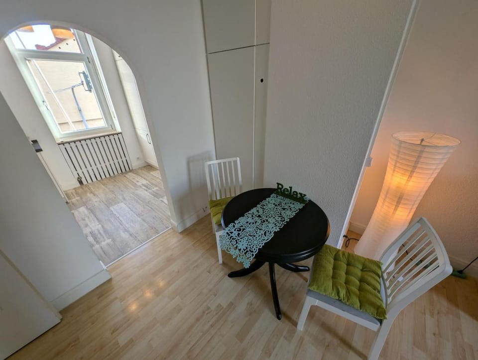 Photo of the whole room, Seating area, Dining area
