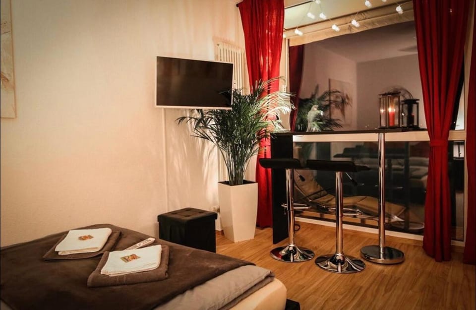TV and multimedia, Seating area
