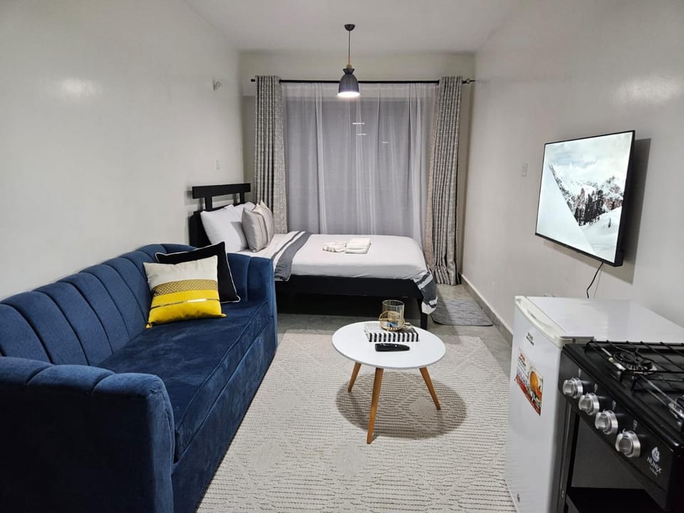 Seating area, Bedroom