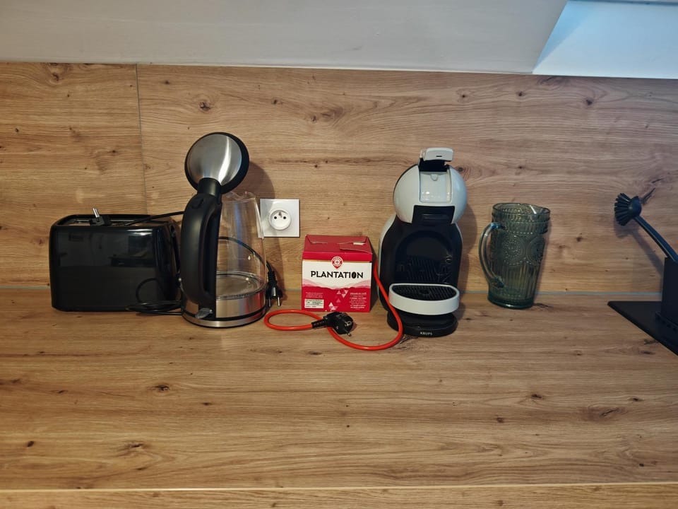 Coffee/tea facilities, Kitchen or kitchenette, toaster