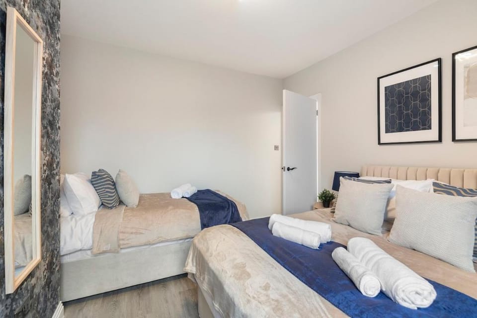 Modern Stay Next Hotspur Stadium & transport slp7 Apartment in London