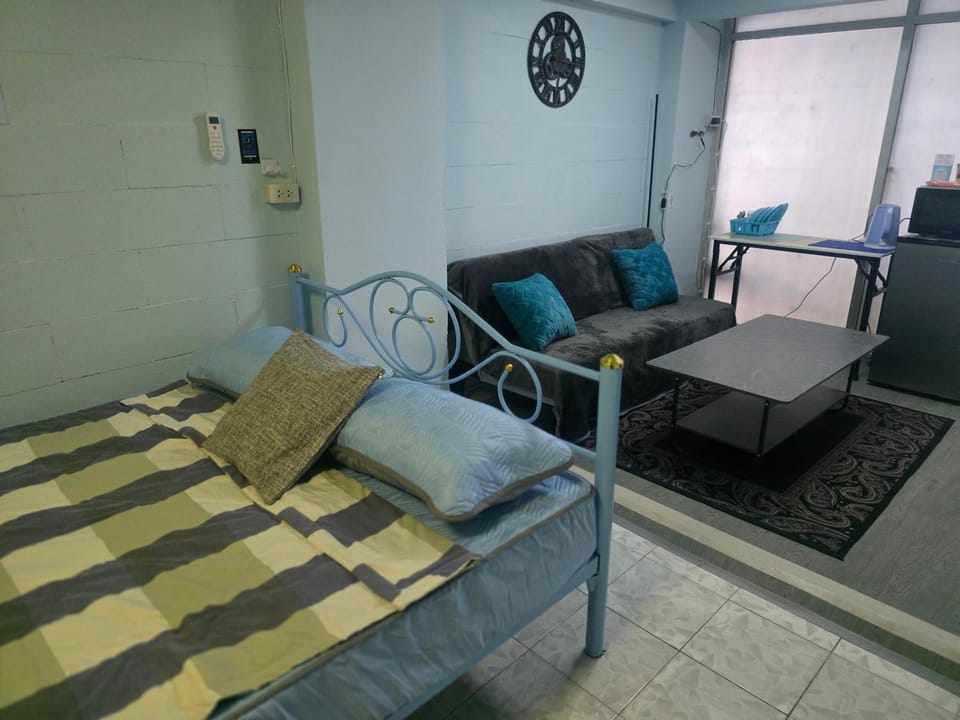 Living room, Bedroom