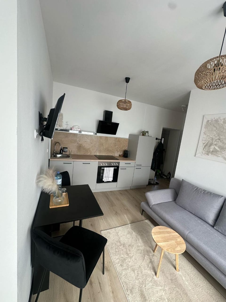 Kitchen or kitchenette, Living room, Seating area