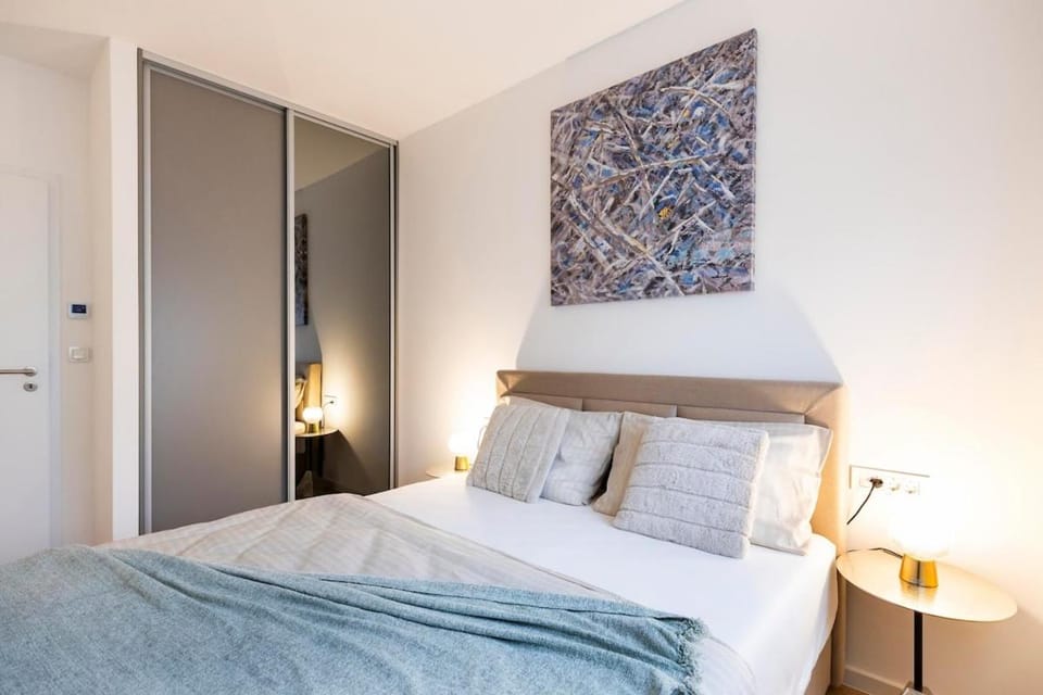Arena Luxe Retreat, FREE Parking Apartment in City of Zagreb