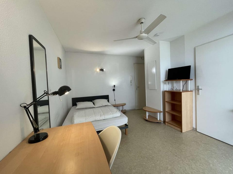 Appt Studio LA ROCHELLE - LR030-E24 Apartment in La Rochelle