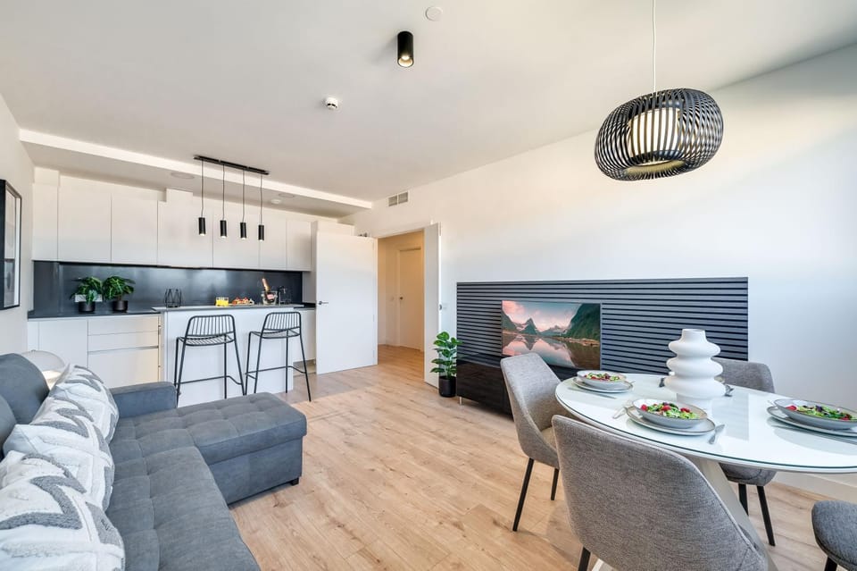Kitchen or kitchenette, Living room, Dining area