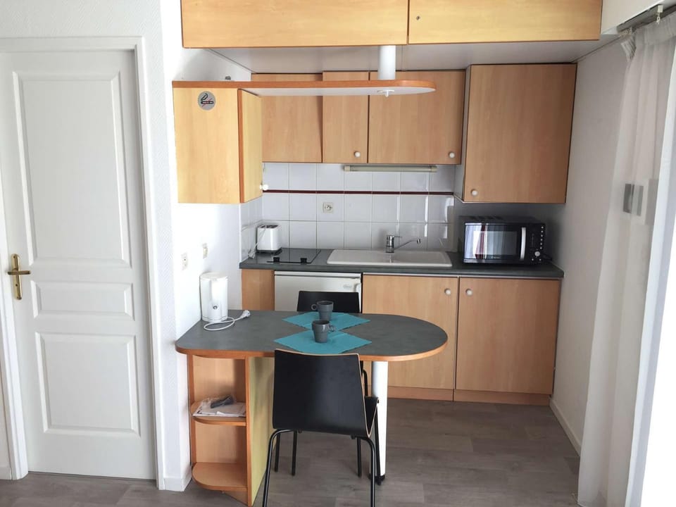Appt Studio LA ROCHELLE - LR010-111 Apartment in La Rochelle