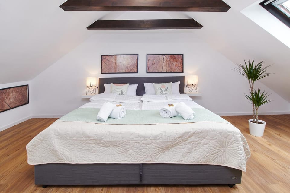 Bed, Decorative detail, Bedroom