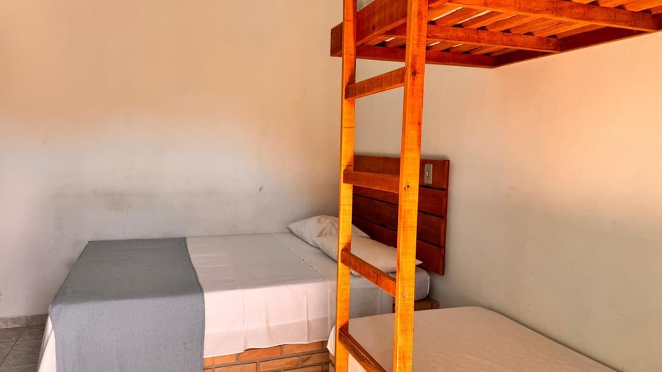 Bed, Bedroom, bunk bed