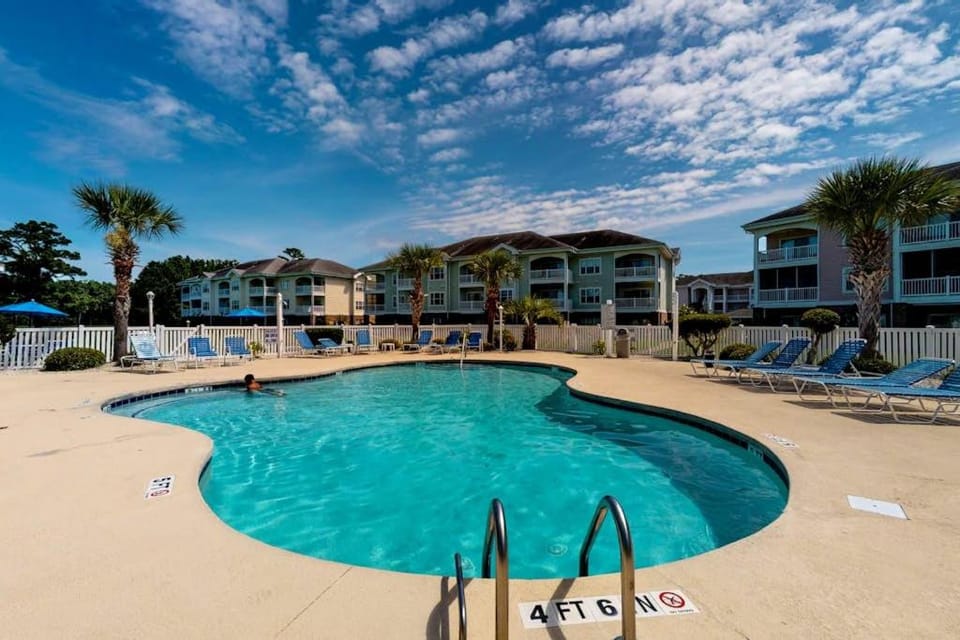 Myrtlewood Golf & Beach Retreat Apartment in Myrtle Beach