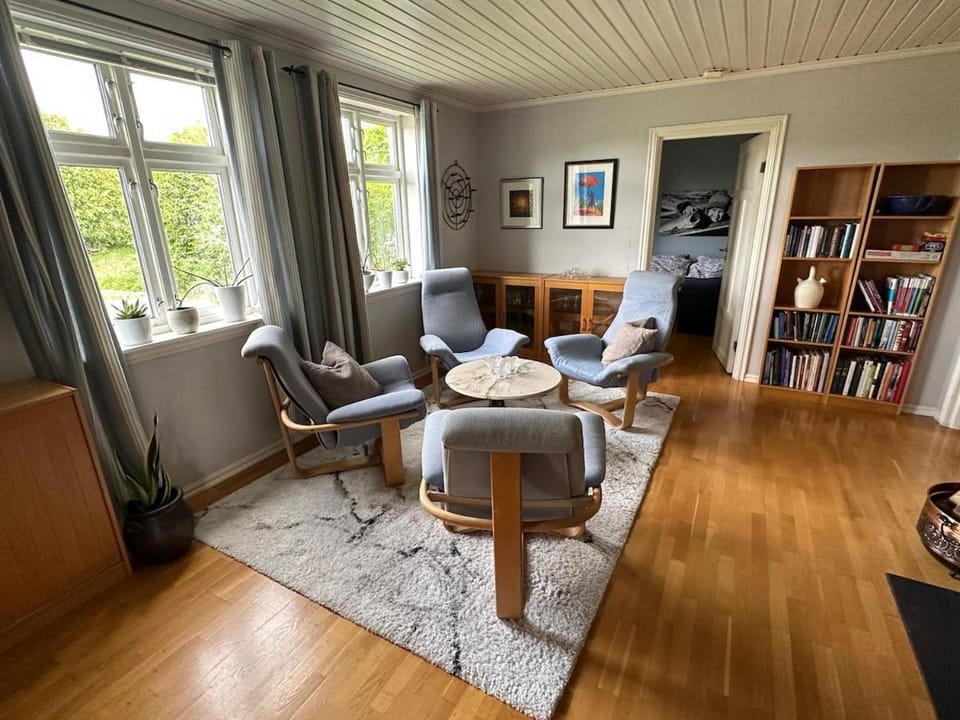 Stort hus på Fen i Ulefoss i rolige omgivelser House in Viken, Norway