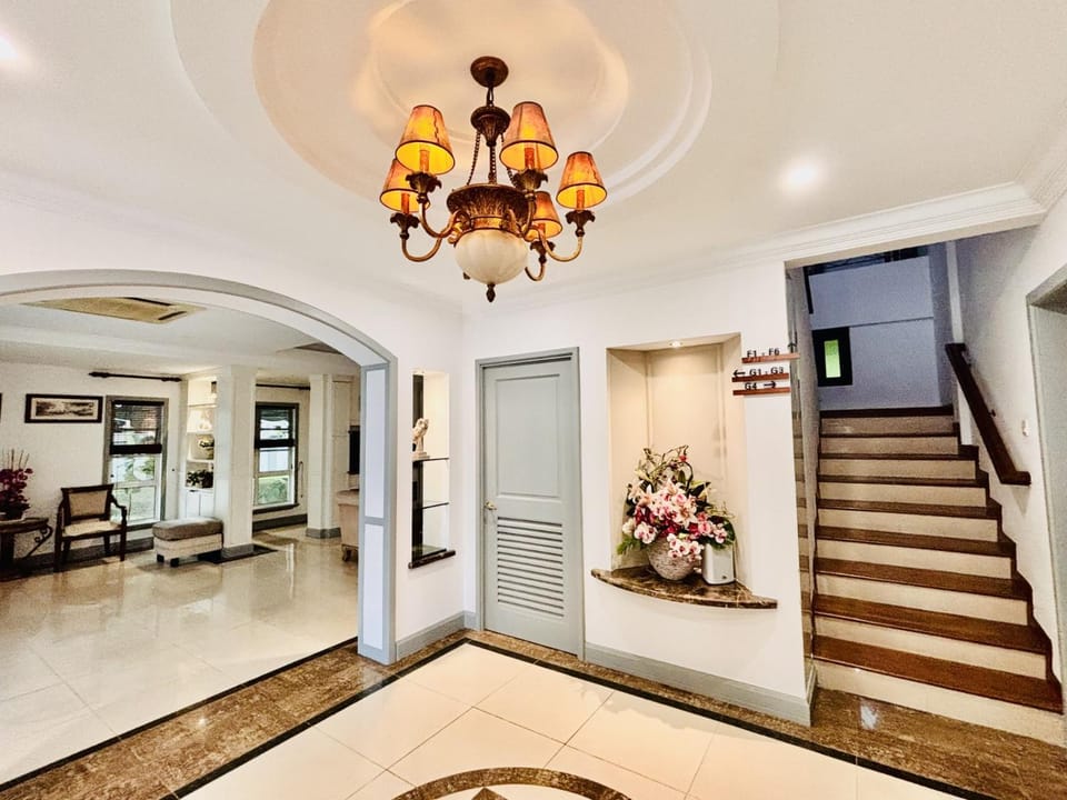 Facade/entrance, Living room