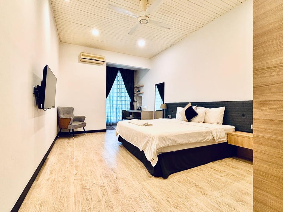 Bed, TV and multimedia, Photo of the whole room, Bedroom, air conditioner