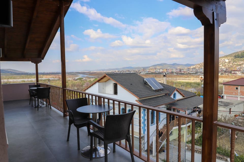 Patio, Day, Natural landscape, View (from property/room), Balcony/Terrace, Balcony/Terrace, Landmark view, Mountain view, River view