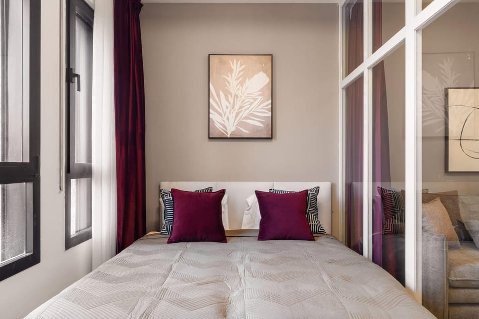 Luxurious 3BDR In King David 19 with Parking Apartment in Jerusalem