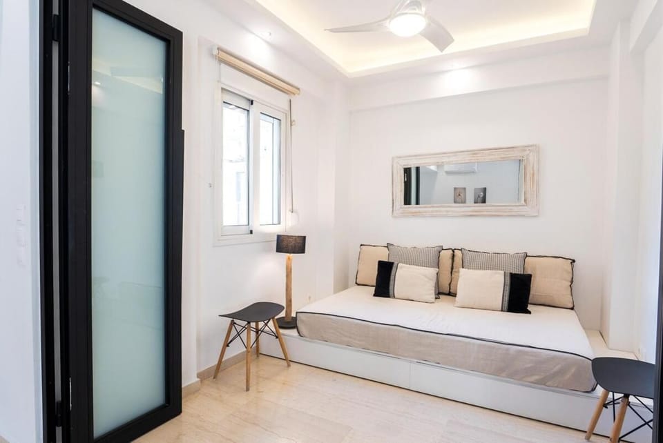 Athens! Didems Hideaway! Apartment in Kallithea